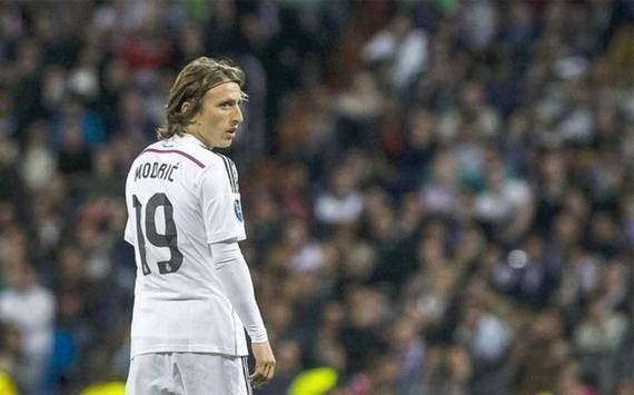 意媒：尤文有意签下尤尔曼德，托纳利和米林科维奇也是目标