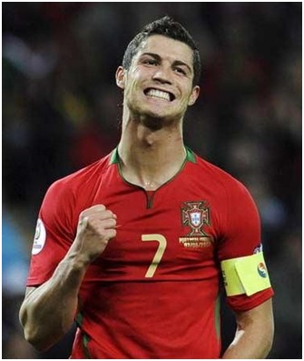 爱国之心！谷爱凌回应夺赛季首冠：中国队包揽前三，很自豪很开心