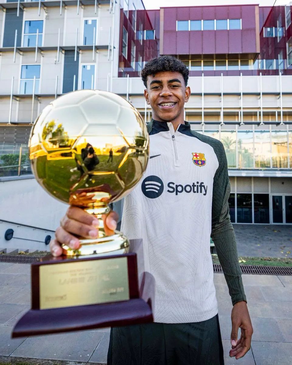 剑南春｜米兰1-0拉齐奥暂登顶，莱奥制胜，托莫里献助攻