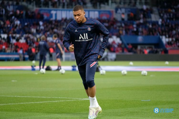 建队基石！武磊、颜骏凌等7人随海港四夺中超冠军