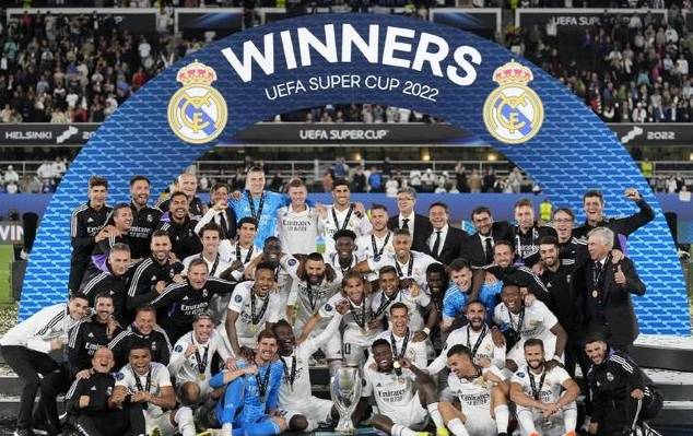 怀特复出力助阿森纳争冠，枪手伤病潮下的坚强回应