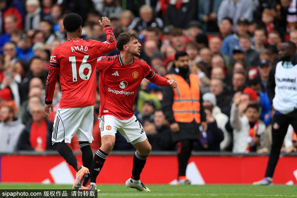 苏亚雷斯训练前讲话：降级责任在我，顺境和逆境我们都要接受